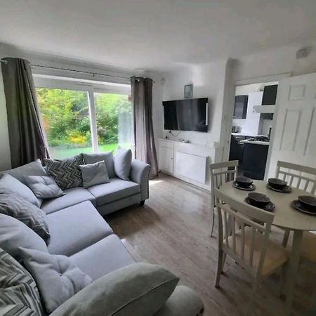 Lovely 2-Bed Apartment In Knowle Solihull Zewnętrze zdjęcie