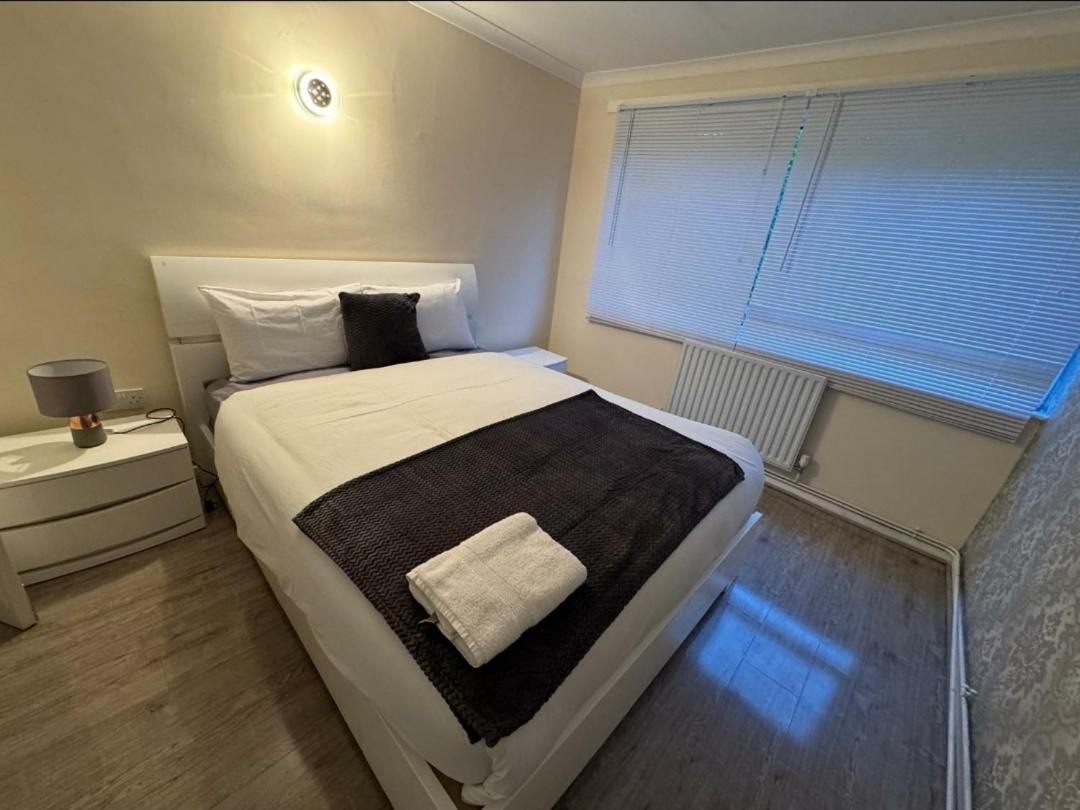 Lovely 2-Bed Apartment In Knowle Solihull Zewnętrze zdjęcie